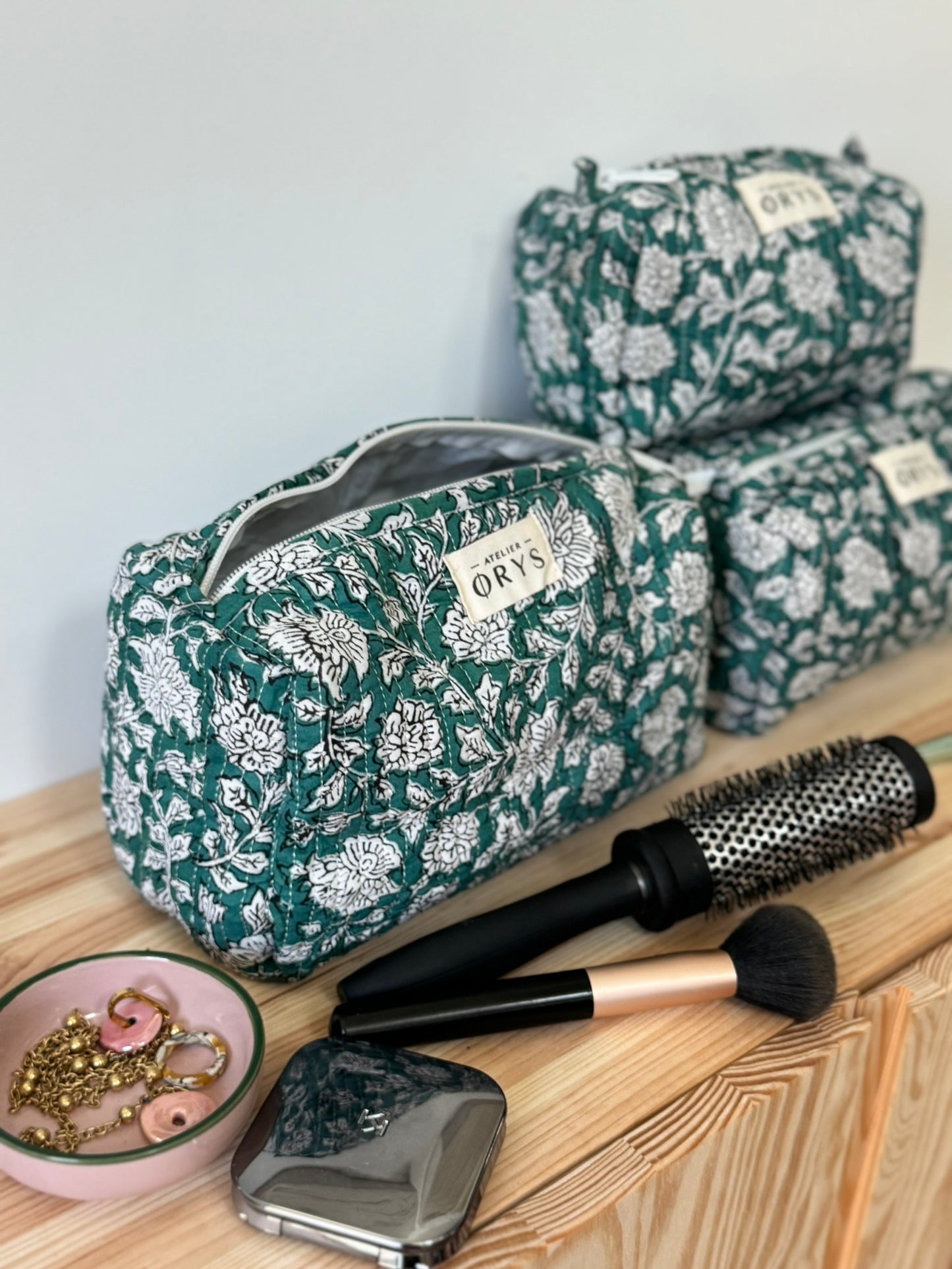 Toiletry bag with Indian flower patterns