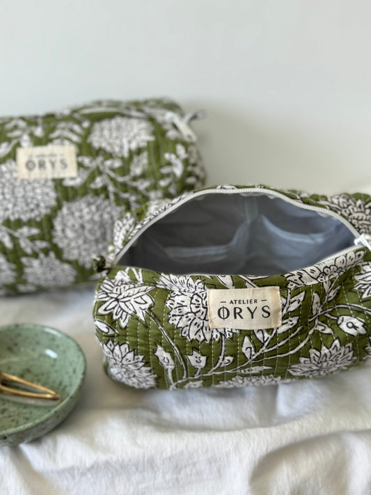 Toiletry bag with Indian flower patterns