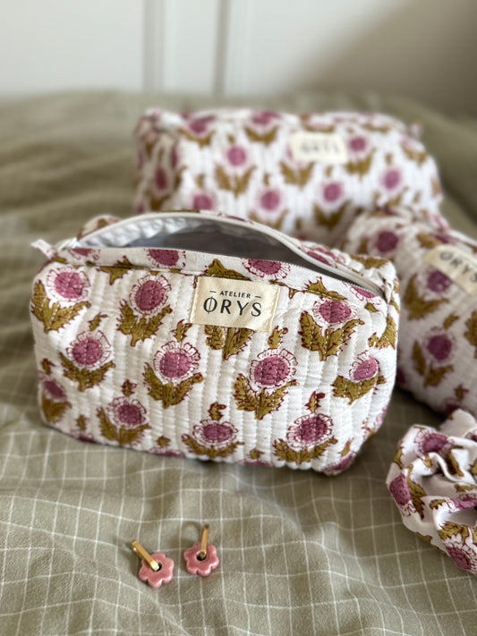 Toiletry bag with Indian flower patterns