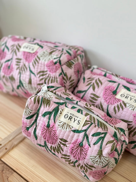 Toiletry bag with Indian flower patterns