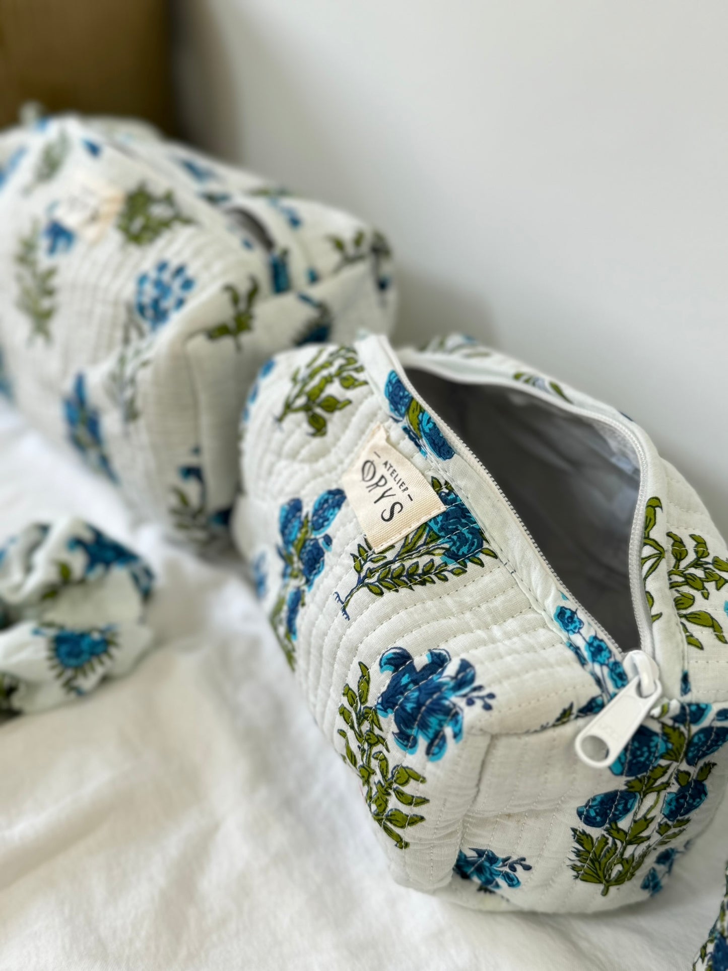 Toiletry bag with Indian flower patterns