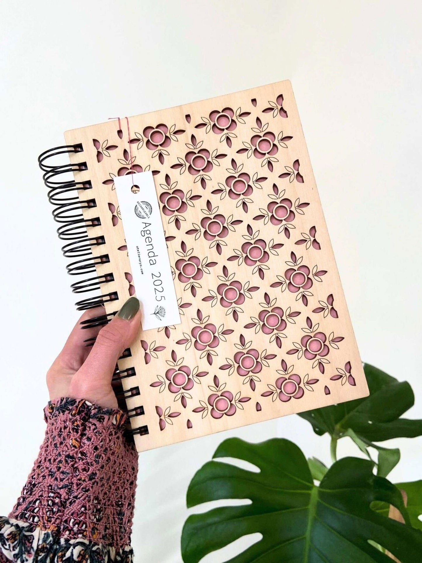 2024 diary in patterned poplar wood, refillable