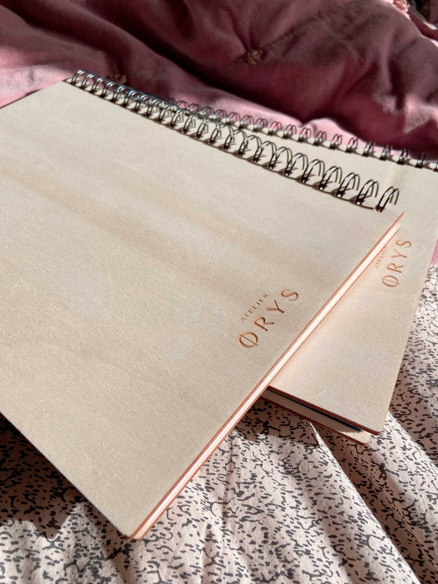 Grand carnet en bois, personnalisation prénoms - Atelier ORYS