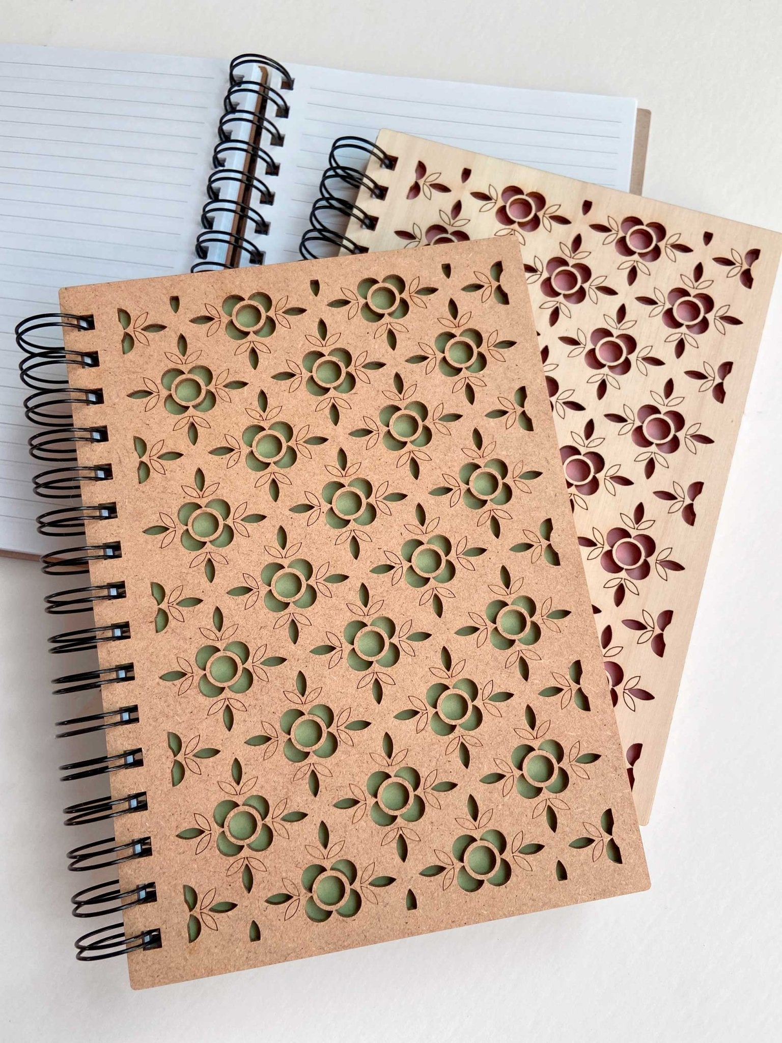 Moyen carnet en bois motif Cerisier - Atelier ORYS